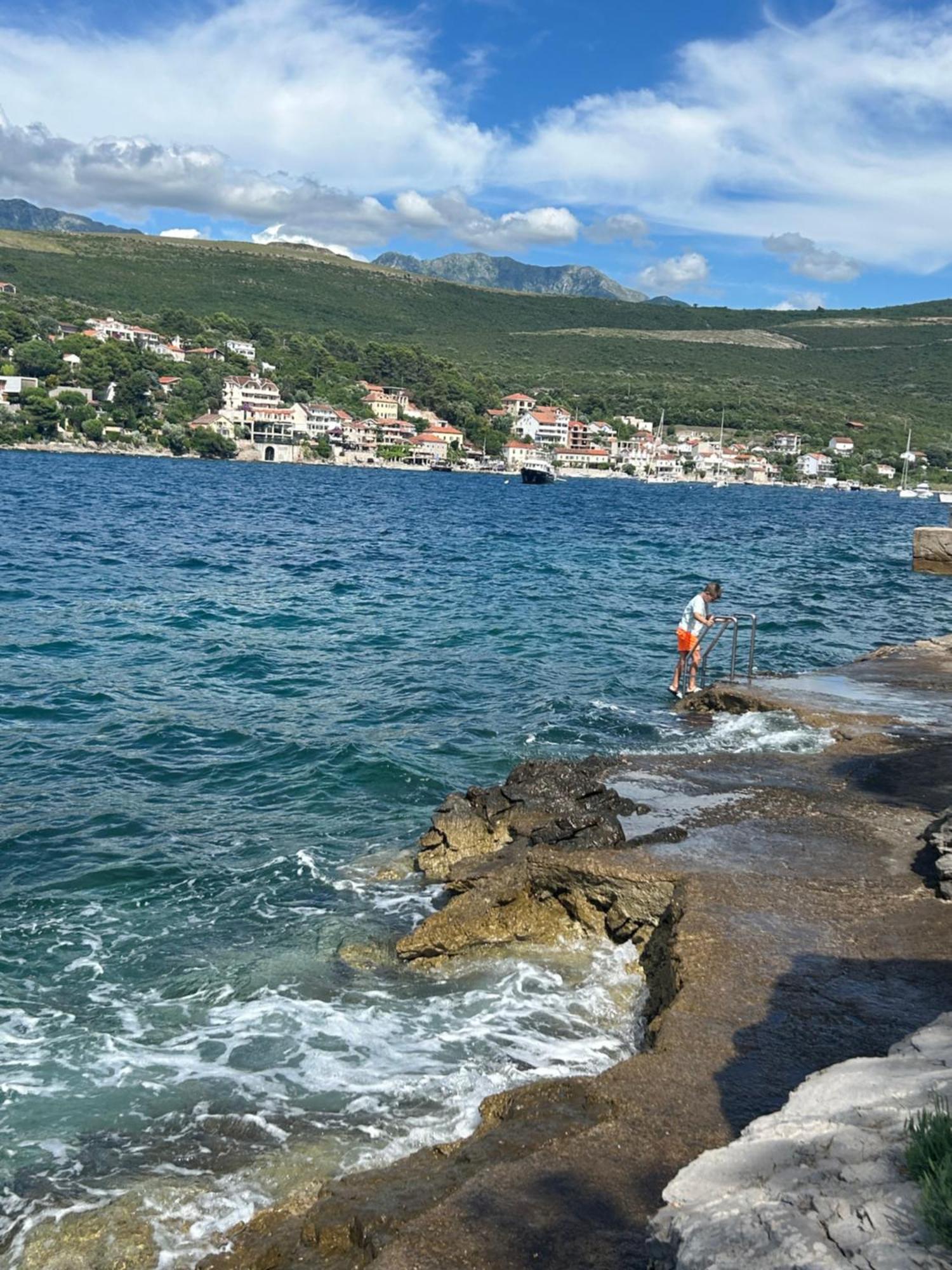Lazarus Bigova Apartments Τίβατ Εξωτερικό φωτογραφία